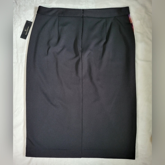 Worthington Vibrant Colorful Skirt. Size 16. Zipper front and back. - Picture 3 of 7